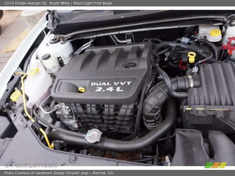 Bright White / Black/Light Frost Beige 2014 Dodge Avenger SE