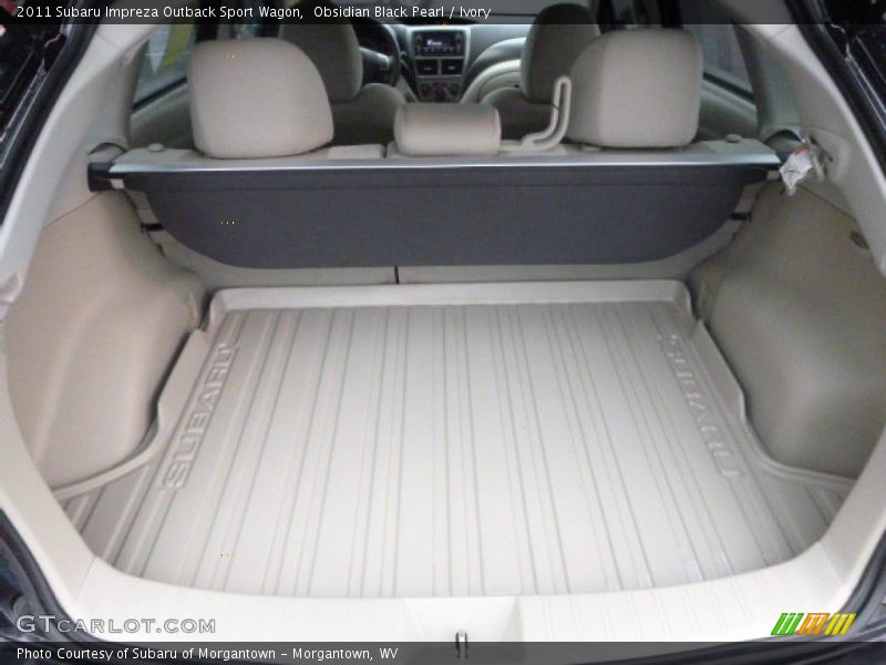 Obsidian Black Pearl / Ivory 2011 Subaru Impreza Outback Sport Wagon