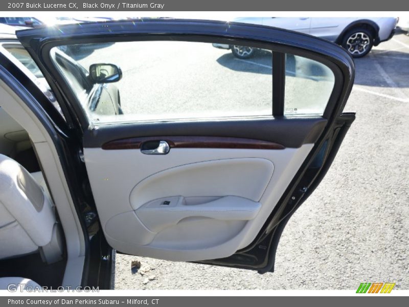 Black Onyx / Titanium Gray 2007 Buick Lucerne CX