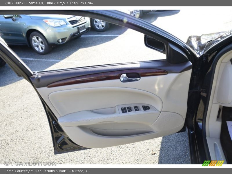 Black Onyx / Titanium Gray 2007 Buick Lucerne CX