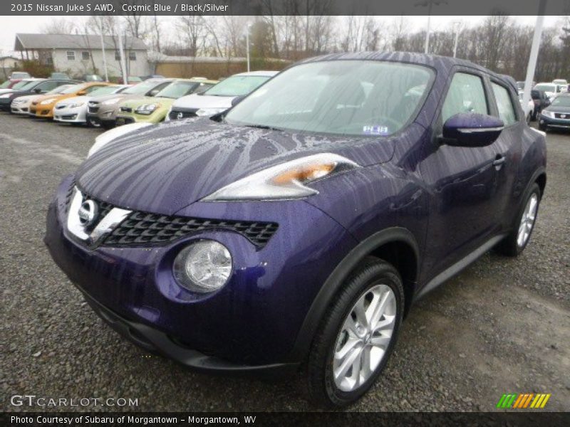 Front 3/4 View of 2015 Juke S AWD