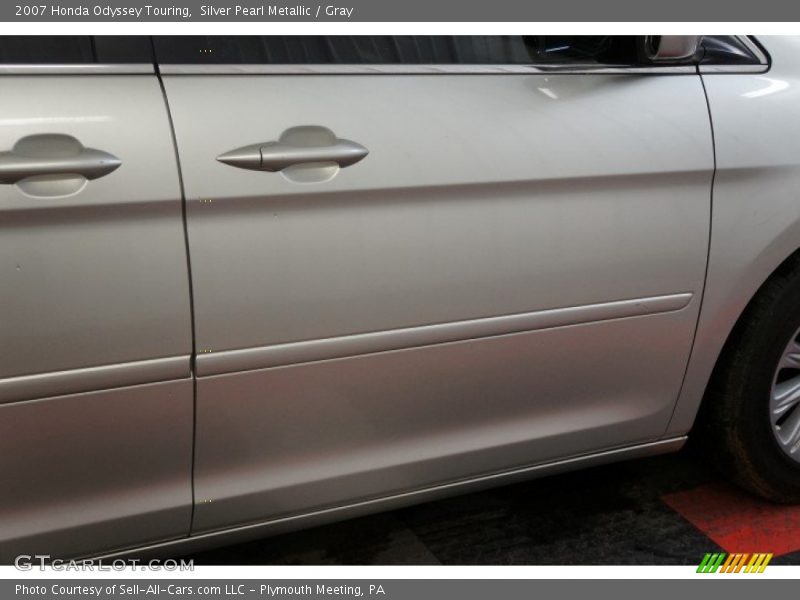 Silver Pearl Metallic / Gray 2007 Honda Odyssey Touring