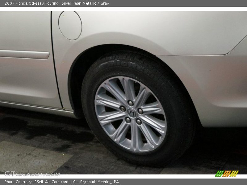 Silver Pearl Metallic / Gray 2007 Honda Odyssey Touring