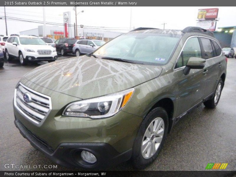 Front 3/4 View of 2015 Outback 2.5i Premium