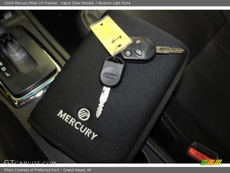Vapor Silver Metallic / Medium Light Stone 2008 Mercury Milan V6 Premier