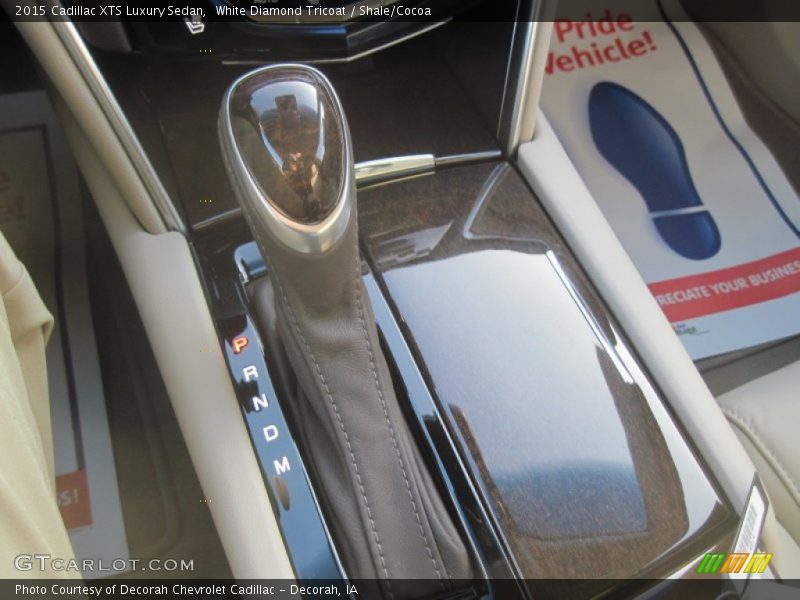 White Diamond Tricoat / Shale/Cocoa 2015 Cadillac XTS Luxury Sedan