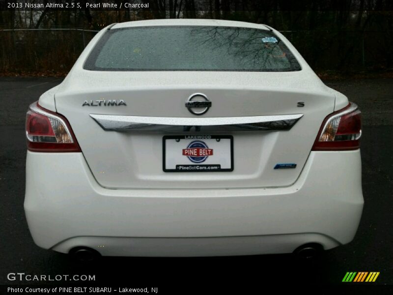 Pearl White / Charcoal 2013 Nissan Altima 2.5 S
