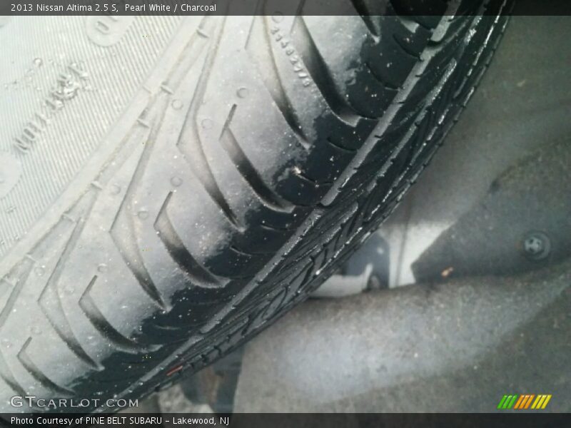 Pearl White / Charcoal 2013 Nissan Altima 2.5 S