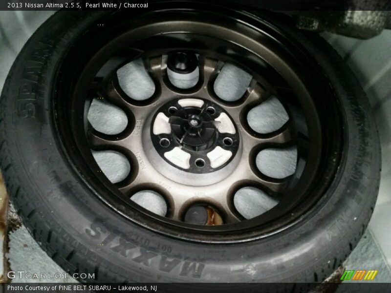 Pearl White / Charcoal 2013 Nissan Altima 2.5 S