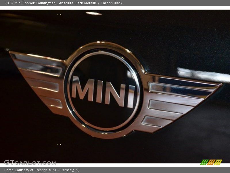 Absolute Black Metallic / Carbon Black 2014 Mini Cooper Countryman
