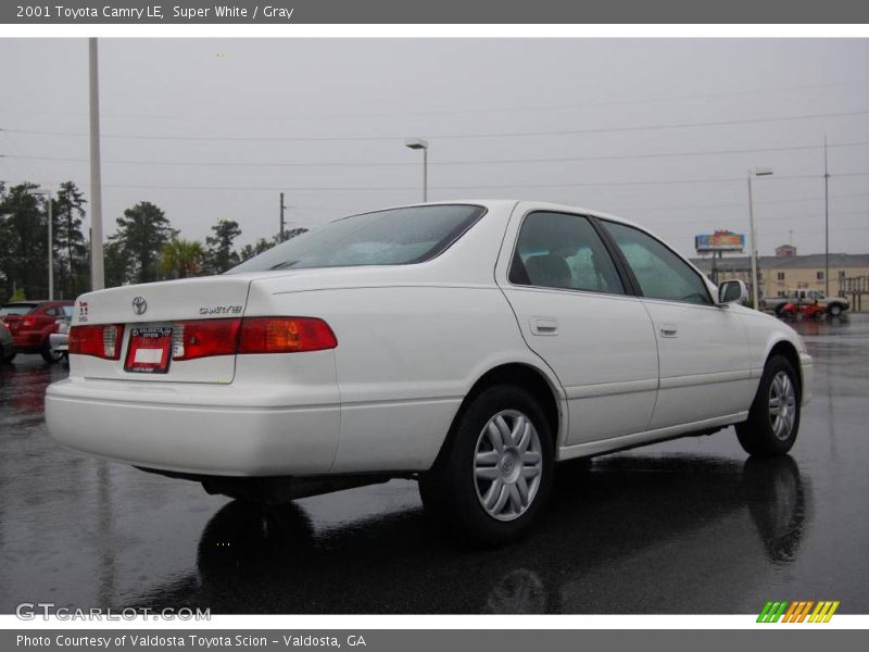Super White / Gray 2001 Toyota Camry LE