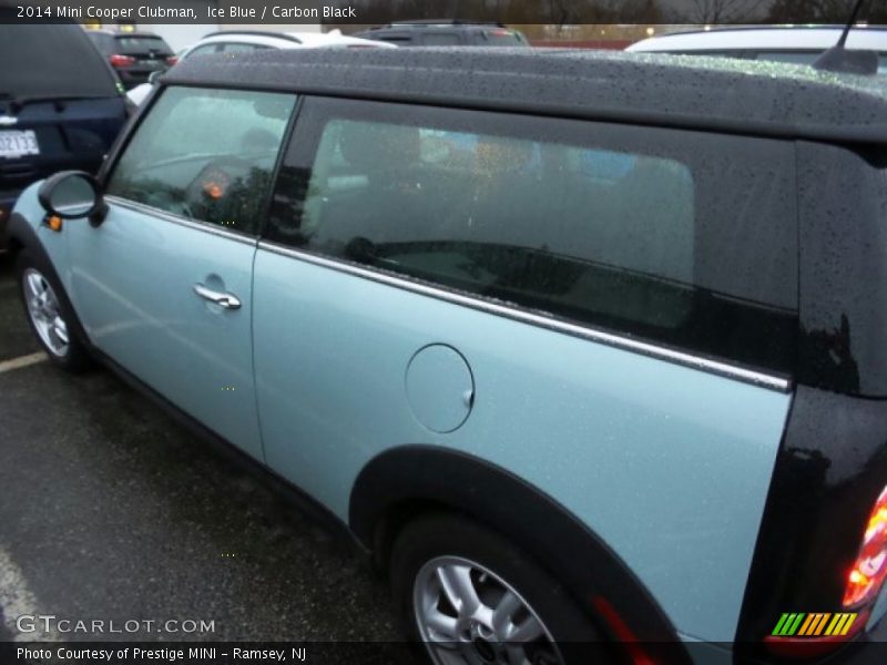 Ice Blue / Carbon Black 2014 Mini Cooper Clubman