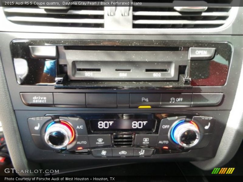 Controls of 2015 RS 5 Coupe quattro