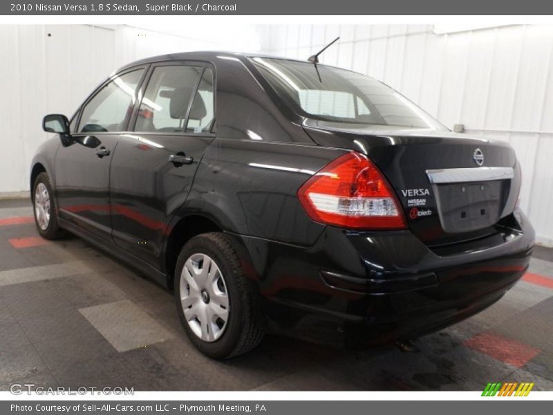 Super Black / Charcoal 2010 Nissan Versa 1.8 S Sedan
