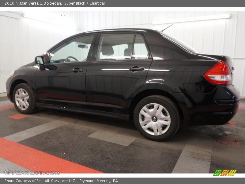 Super Black / Charcoal 2010 Nissan Versa 1.8 S Sedan