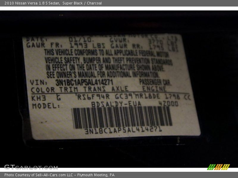 Super Black / Charcoal 2010 Nissan Versa 1.8 S Sedan