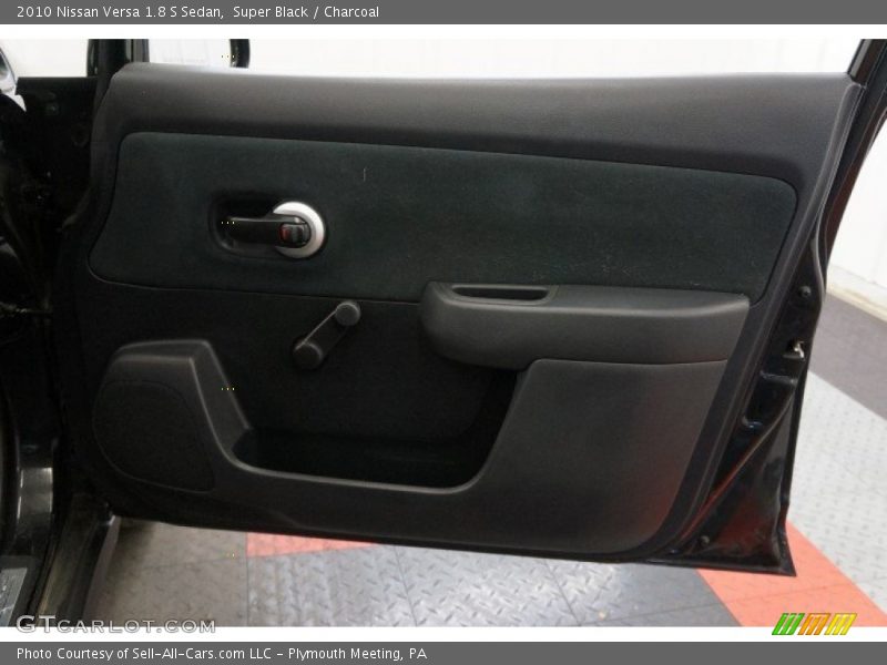 Super Black / Charcoal 2010 Nissan Versa 1.8 S Sedan
