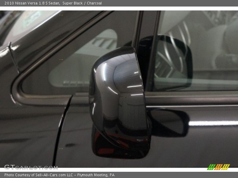Super Black / Charcoal 2010 Nissan Versa 1.8 S Sedan