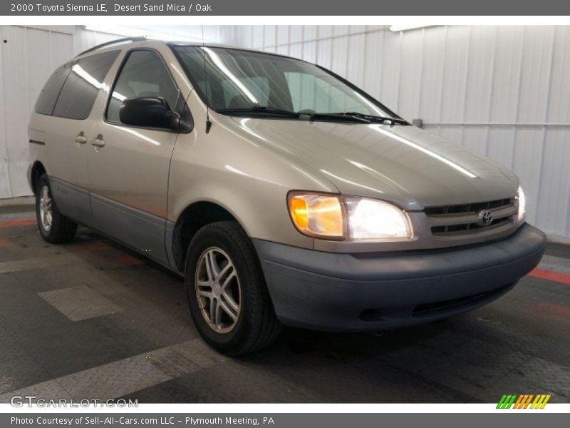 Desert Sand Mica / Oak 2000 Toyota Sienna LE
