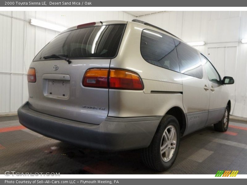 Desert Sand Mica / Oak 2000 Toyota Sienna LE