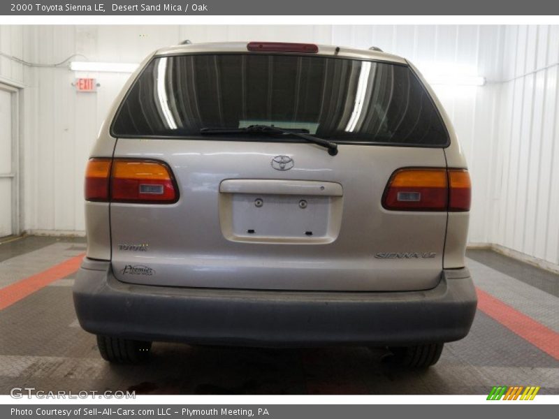 Desert Sand Mica / Oak 2000 Toyota Sienna LE
