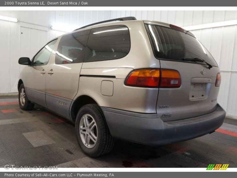 Desert Sand Mica / Oak 2000 Toyota Sienna LE