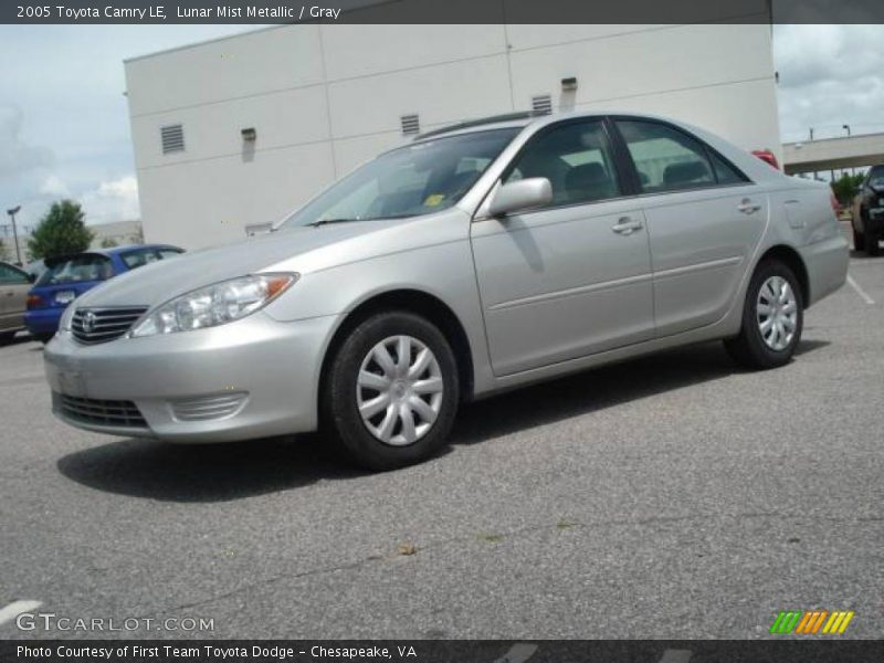 Lunar Mist Metallic / Gray 2005 Toyota Camry LE