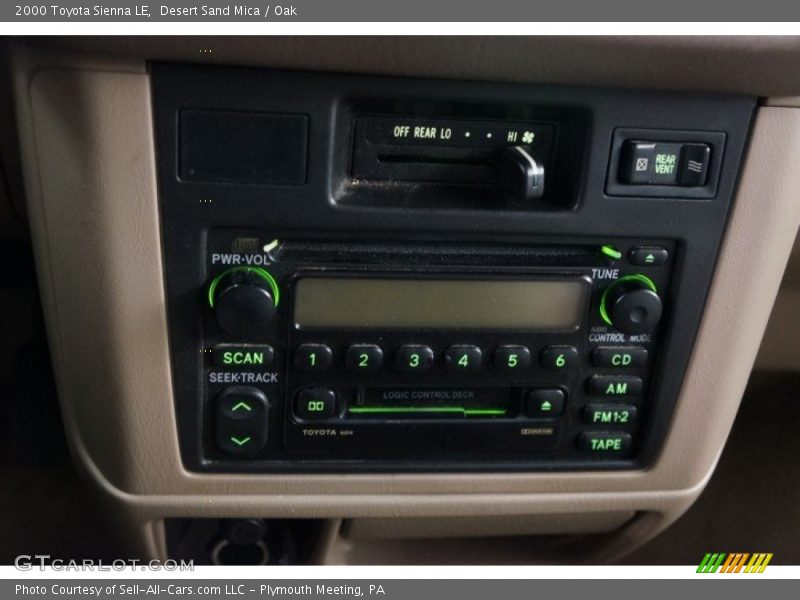 Desert Sand Mica / Oak 2000 Toyota Sienna LE