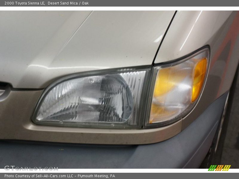 Desert Sand Mica / Oak 2000 Toyota Sienna LE