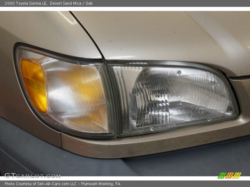 Desert Sand Mica / Oak 2000 Toyota Sienna LE