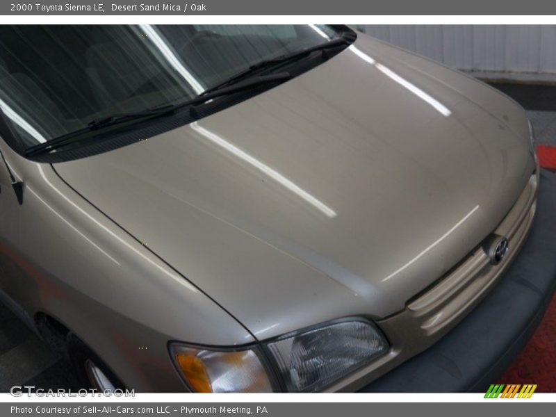 Desert Sand Mica / Oak 2000 Toyota Sienna LE