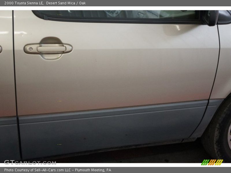 Desert Sand Mica / Oak 2000 Toyota Sienna LE