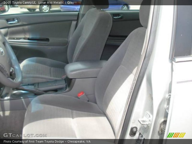 Lunar Mist Metallic / Gray 2005 Toyota Camry LE