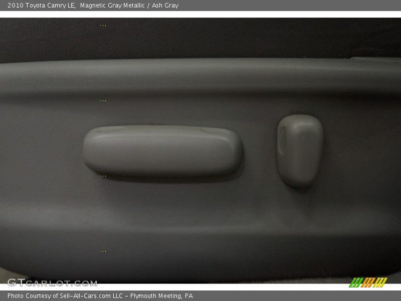Magnetic Gray Metallic / Ash Gray 2010 Toyota Camry LE