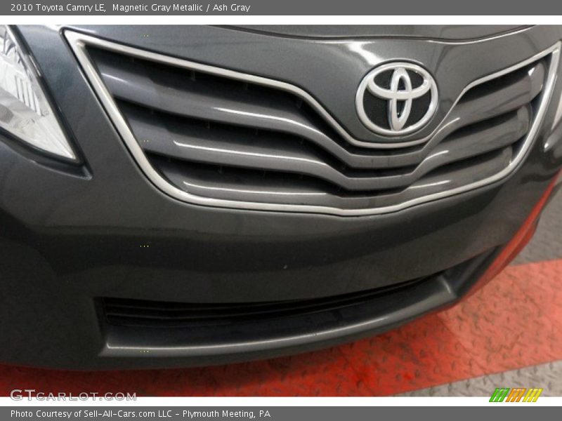 Magnetic Gray Metallic / Ash Gray 2010 Toyota Camry LE