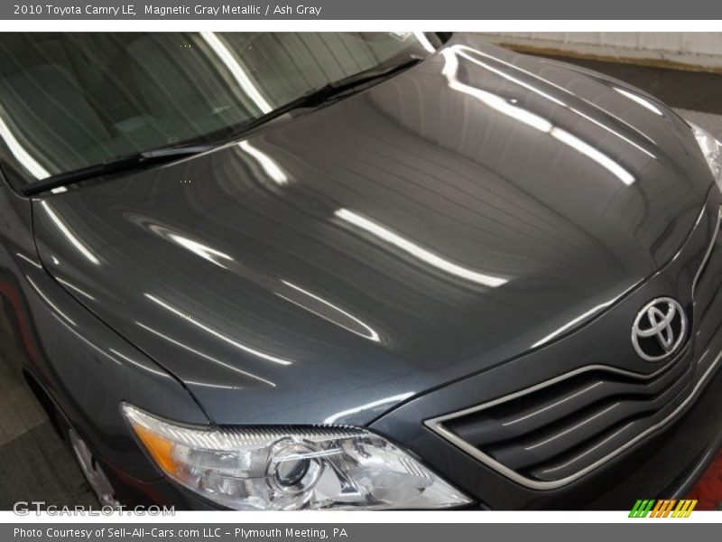 Magnetic Gray Metallic / Ash Gray 2010 Toyota Camry LE