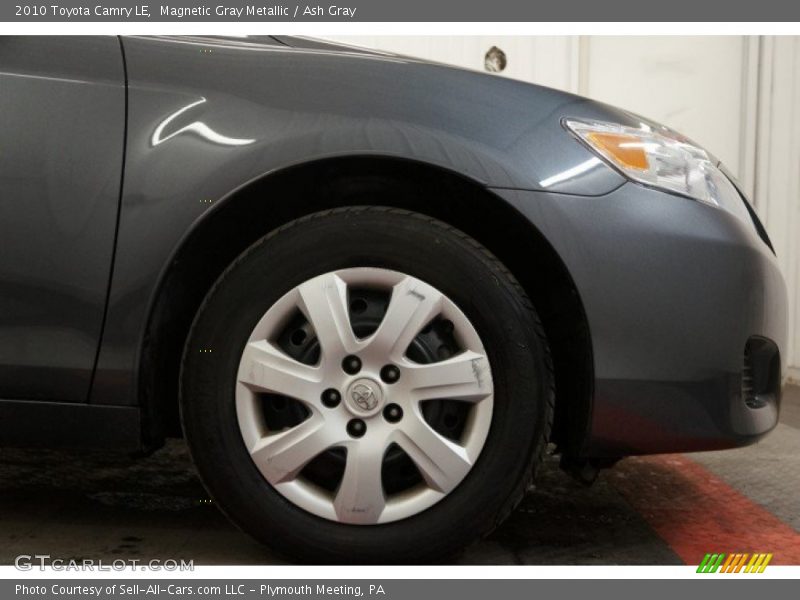Magnetic Gray Metallic / Ash Gray 2010 Toyota Camry LE