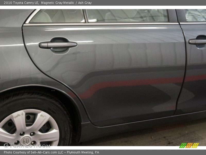 Magnetic Gray Metallic / Ash Gray 2010 Toyota Camry LE