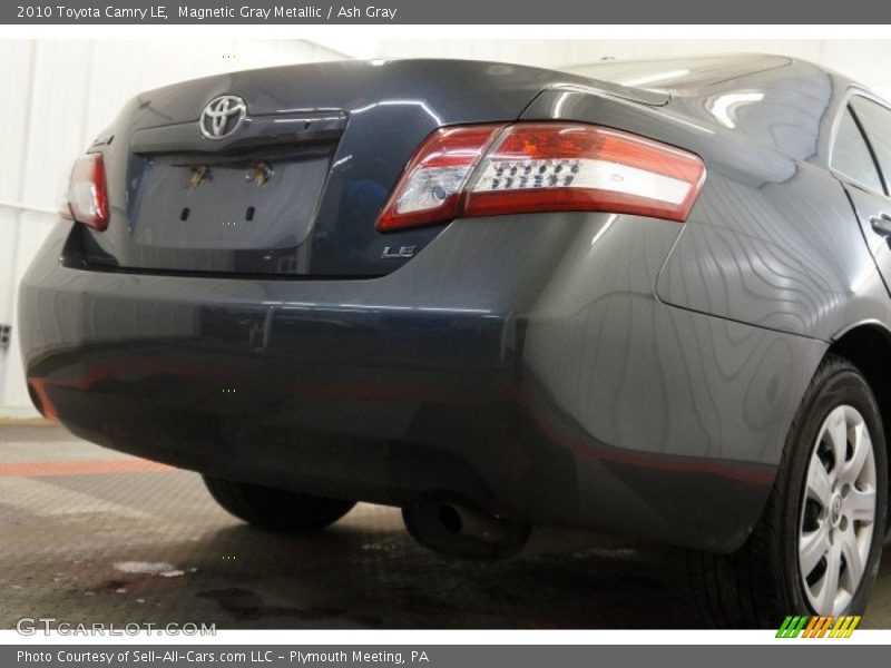 Magnetic Gray Metallic / Ash Gray 2010 Toyota Camry LE