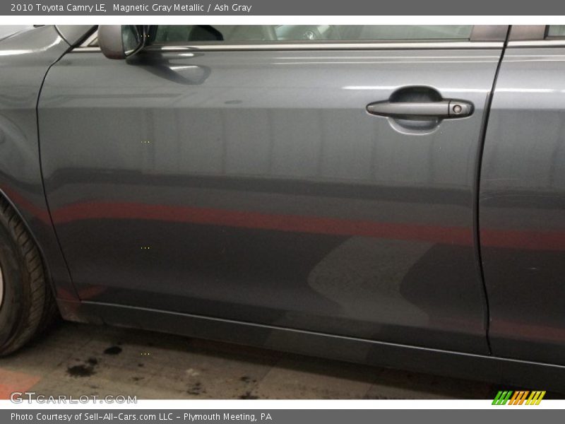 Magnetic Gray Metallic / Ash Gray 2010 Toyota Camry LE