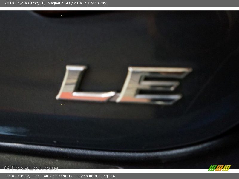 Magnetic Gray Metallic / Ash Gray 2010 Toyota Camry LE
