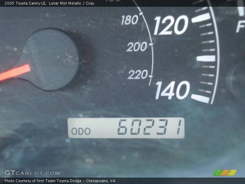 Lunar Mist Metallic / Gray 2005 Toyota Camry LE
