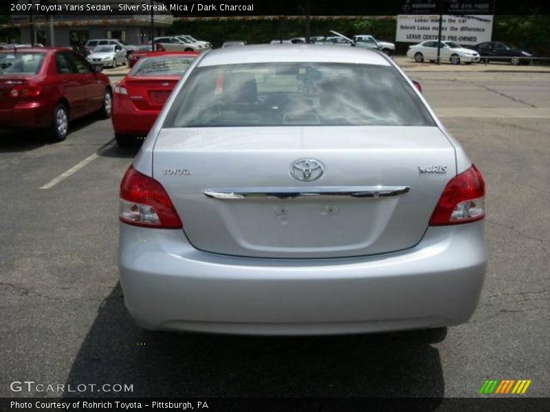 Silver Streak Mica / Dark Charcoal 2007 Toyota Yaris Sedan