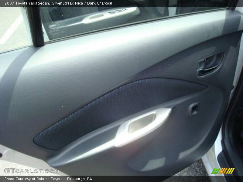 Silver Streak Mica / Dark Charcoal 2007 Toyota Yaris Sedan