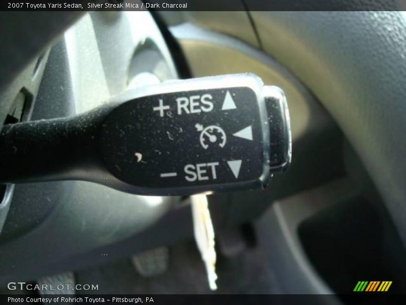 Silver Streak Mica / Dark Charcoal 2007 Toyota Yaris Sedan