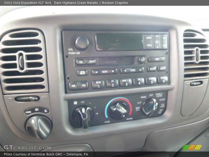 Dark Highland Green Metallic / Medium Graphite 2001 Ford Expedition XLT 4x4