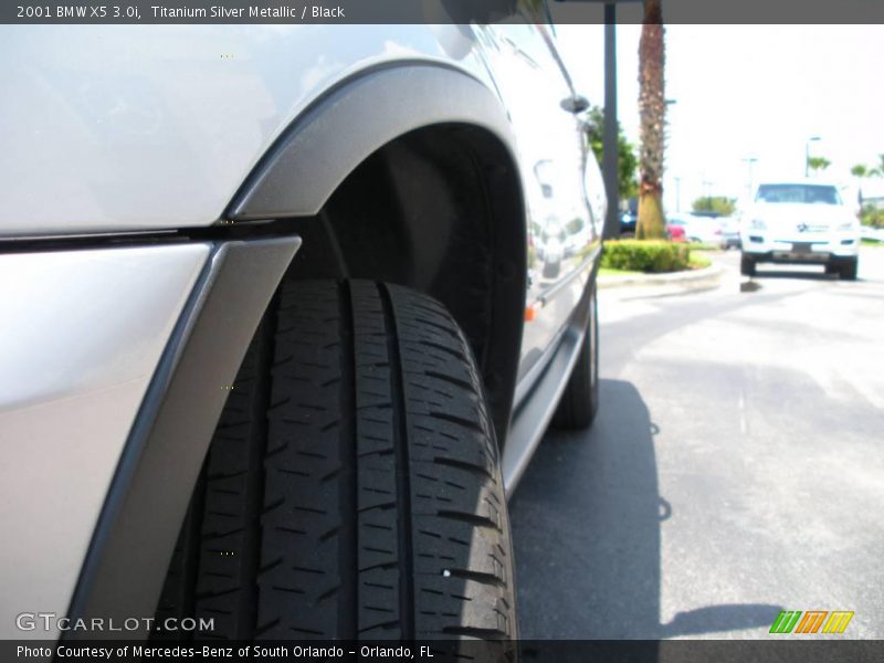 Titanium Silver Metallic / Black 2001 BMW X5 3.0i
