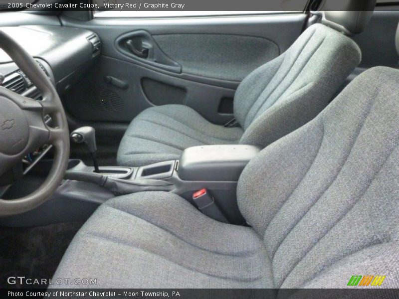 Victory Red / Graphite Gray 2005 Chevrolet Cavalier Coupe