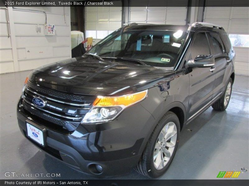 Tuxedo Black / Charcoal Black 2015 Ford Explorer Limited