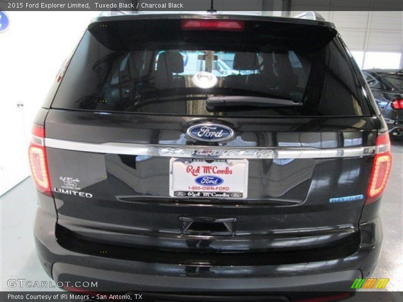 Tuxedo Black / Charcoal Black 2015 Ford Explorer Limited